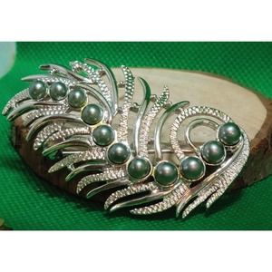 Vintage Sarah Coventry Brooch 1950s